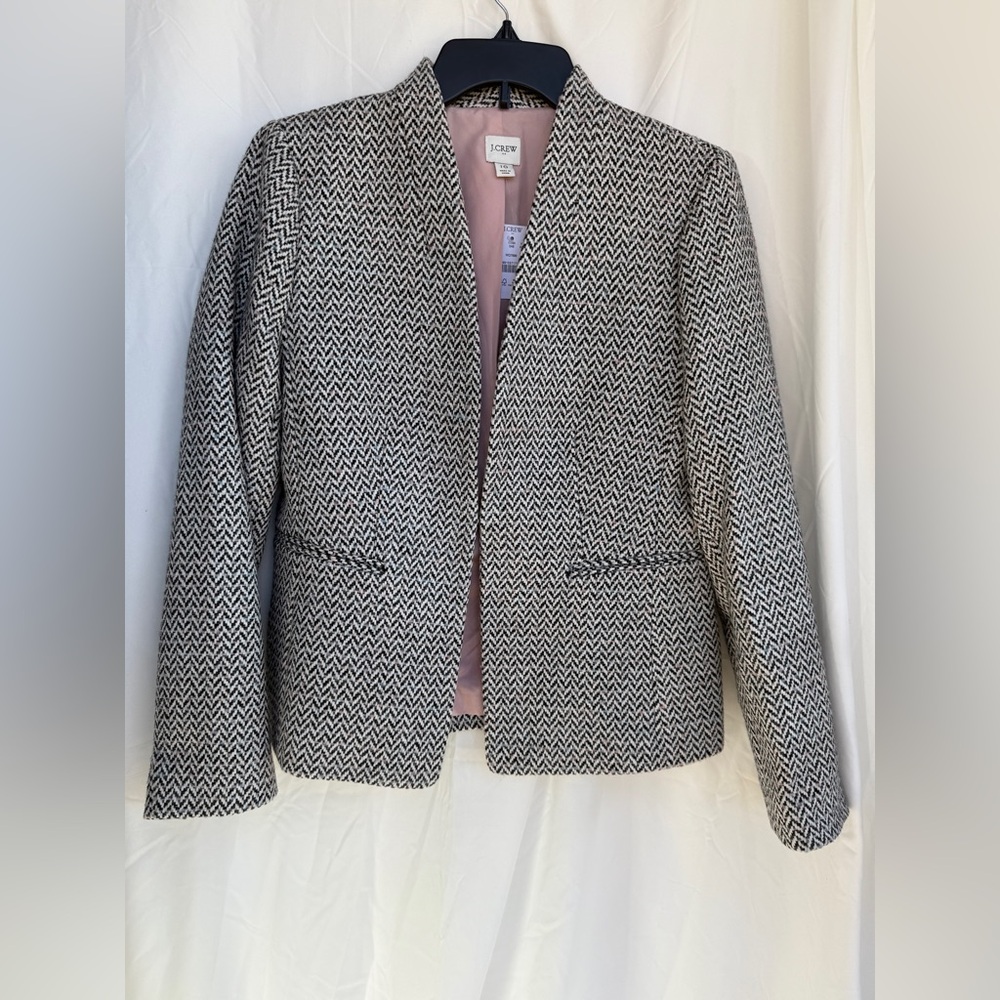 NWT J. Crew Black and White Hereingbone Blazer modern style